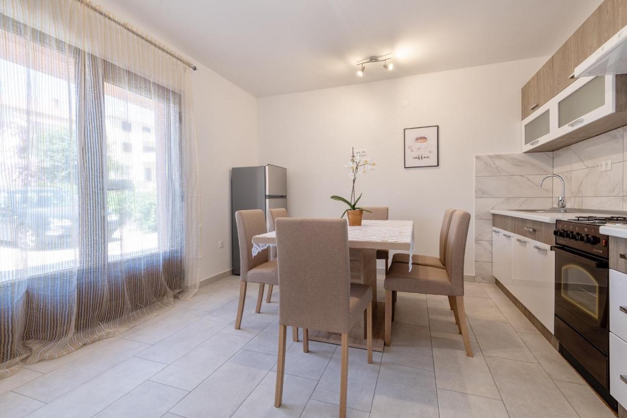 Apartments Mira Neum Extérieur photo