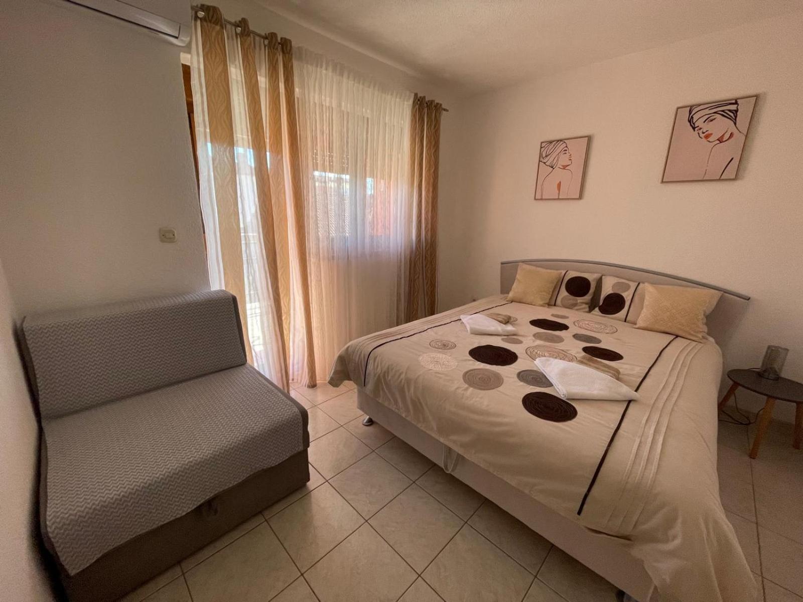 Apartments Mira Neum Extérieur photo